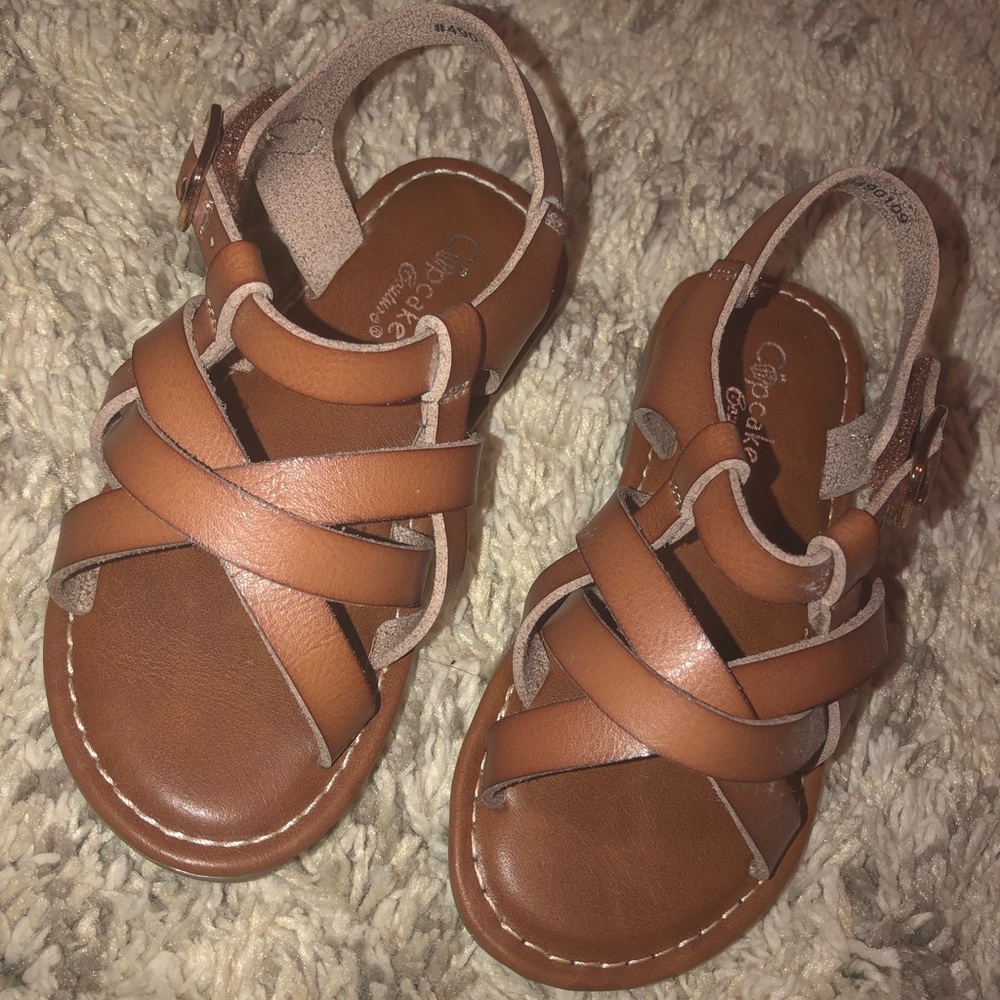 Toddler size 7 sandals - $15